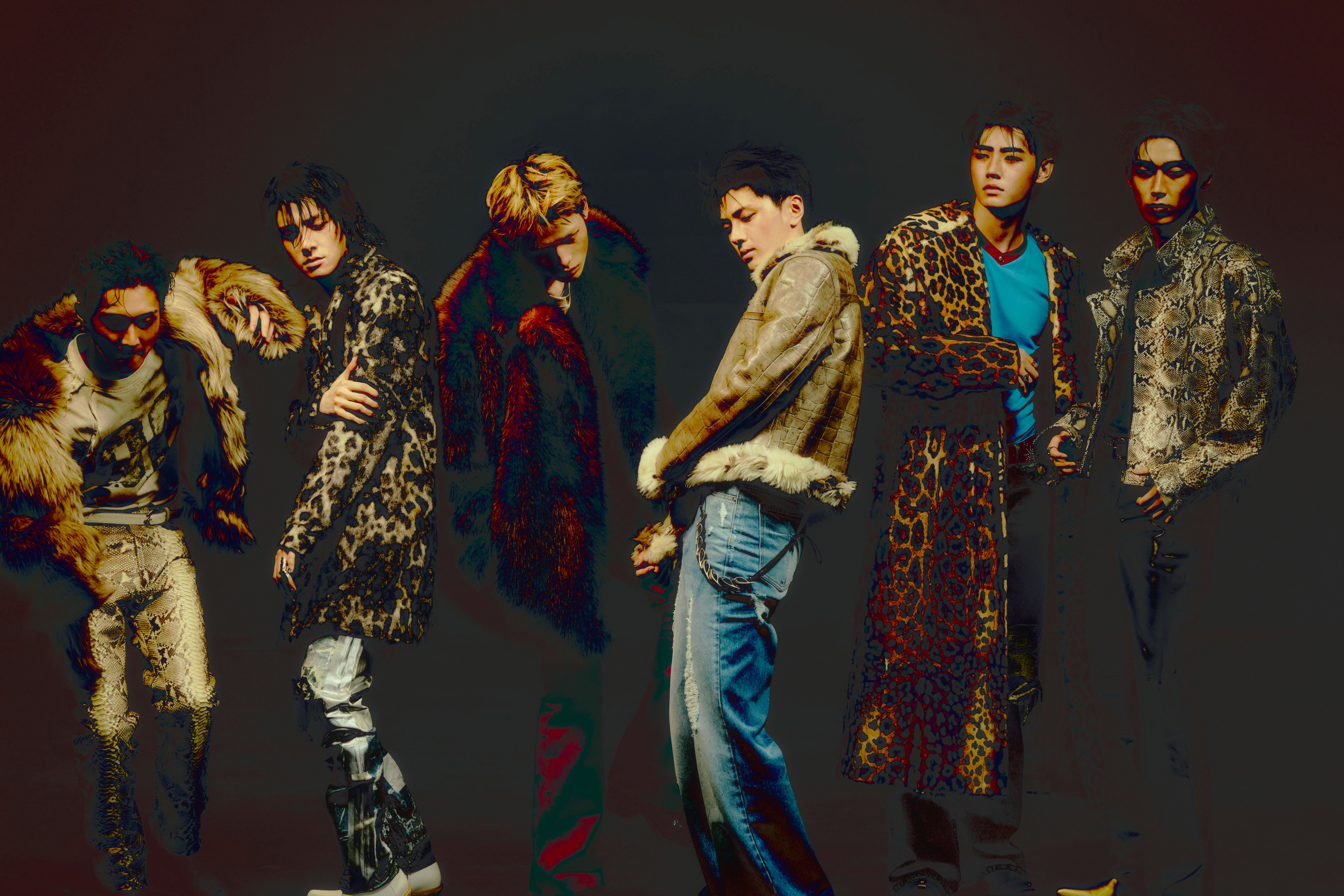 A Main Visual Vol. 1 photo used as the background for THE SIN: BLISS's album cover.