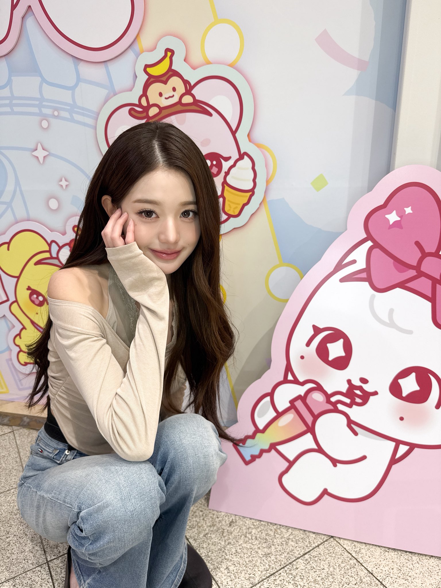 Wonyoung gallery image 1