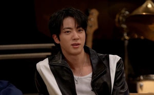 What do you think about [Photo News] Korean celebs, including BTS' Jin, cast votes for municipalities&...