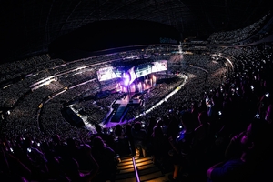 What do you think about BTS breaks concert revenue records at four major US stadiums?