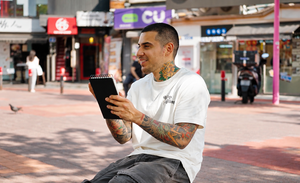 What do you think about Devon Rodriguez finds Korea through the people he draws?